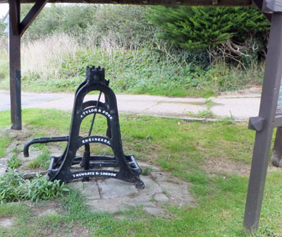 Close up of the Calbourne village pump