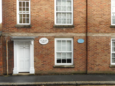 Robert Tutchin, plaque on Lugley Street building