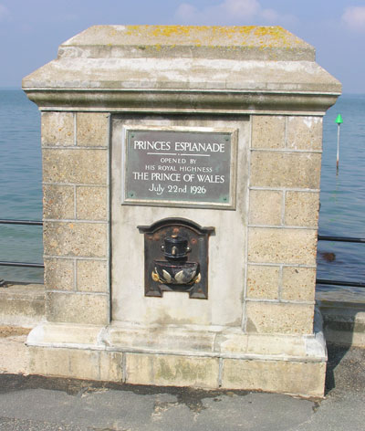 Princes Esplanade drinking fountain, Gurnard