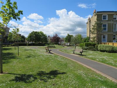 Royal George Gardens, Ryde