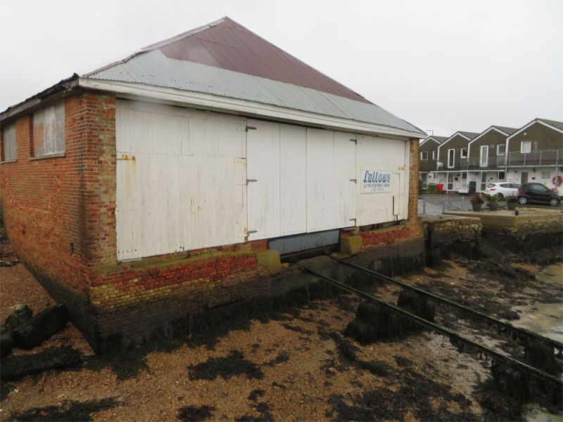 File:East-cowes-gridiron-rivers.jpg